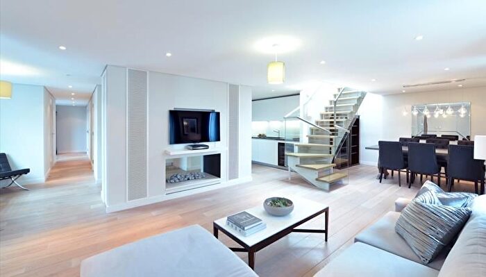 4 Bedroom Flat To Rent In Merchant Square, Paddington Basin, W2