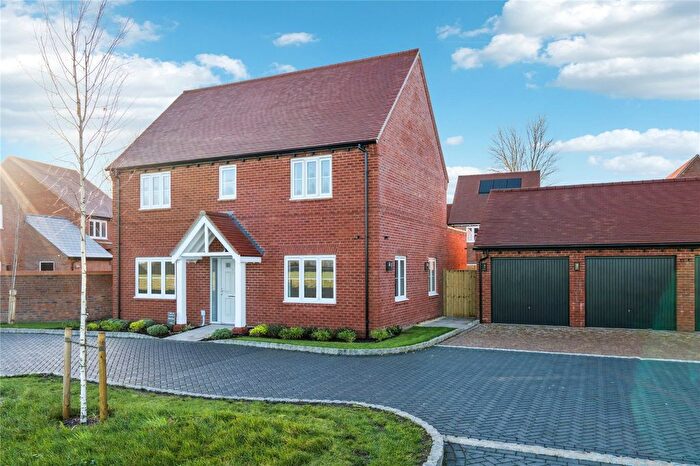 4 Bedroom Detached House For Sale In Sage Drive, Ickford, Aylesbury, Buckinghamshire, HP18