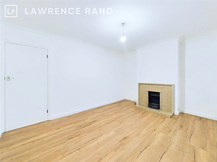 2 Bedroom Property To Rent In Rickmansworth Road, Pinner, Middlesex, HA5