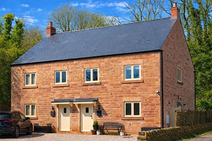 3 Bedroom Semi Detached House For Sale In Drovers Way, Ambergate, Belper, Derbyshire, DE56