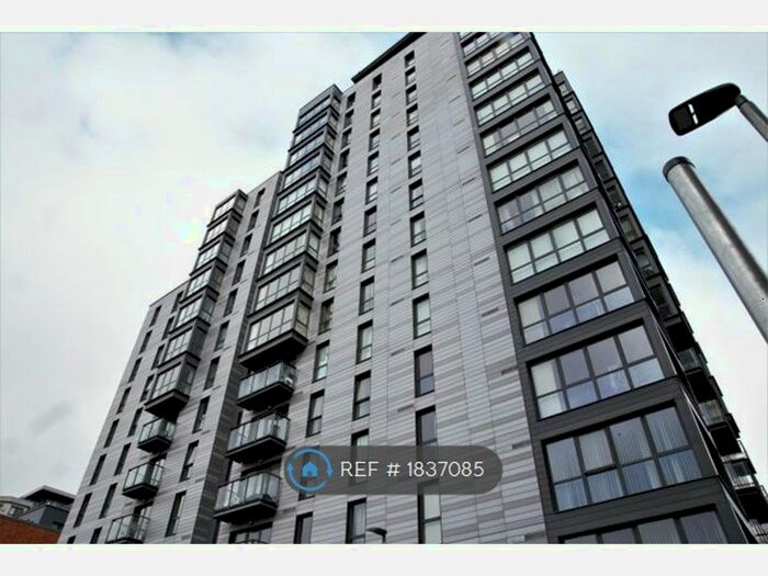 2 Bedroom Flat To Rent In Railway Terrace, Slough, SL2
