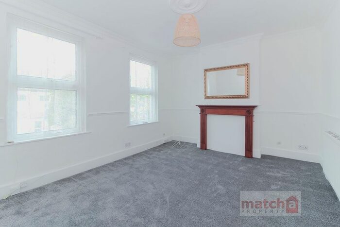 1 Bedroom Flat To Rent In Antrobus Road, Chiswick, London, W4