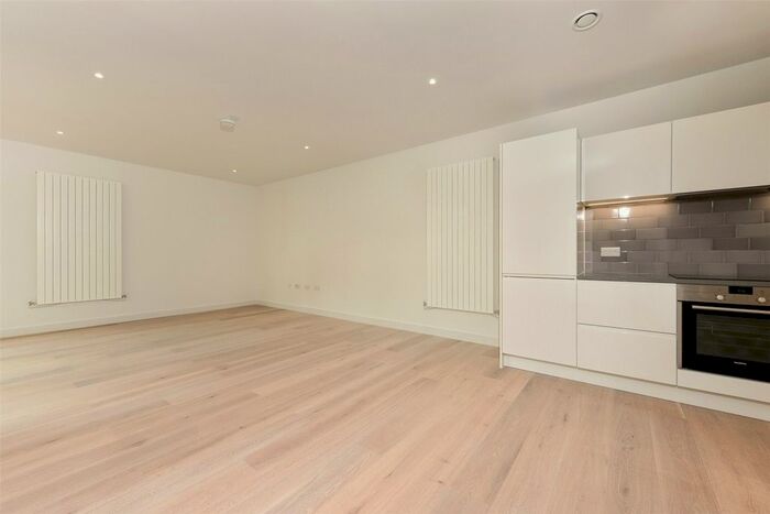 1 Bedroom Flat To Rent In Liner House, Royal Wharf Walk, London, E16