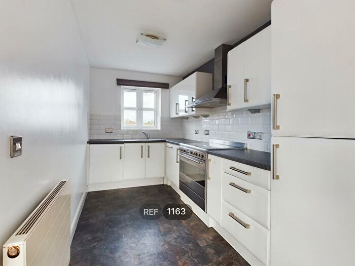 2 Bedroom Apartment To Rent In Baker Street Central, Baker Street, HU2