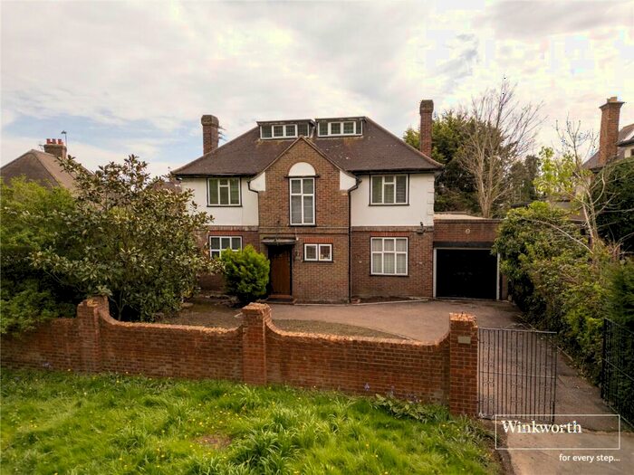 Houses for sale in Peregrine Close, London, NW10