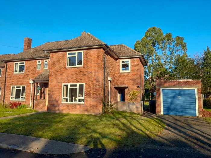 4 Bedroom Detached House To Rent In South Road, Brampton, Huntingdon, Cambridgeshire PE28