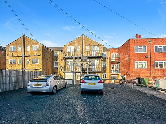 2 Bedroom Flat For Sale In Albany Road, Coventry Stunning Two Bedroom Apartment, CV5