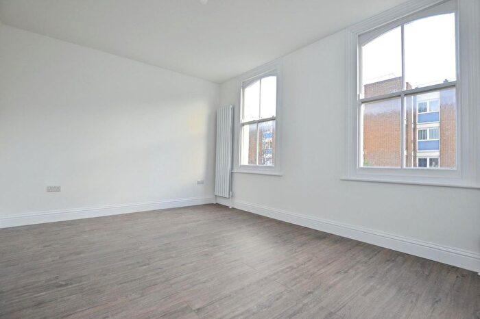 1 Bedroom Property To Rent In Roman Road, London, E3