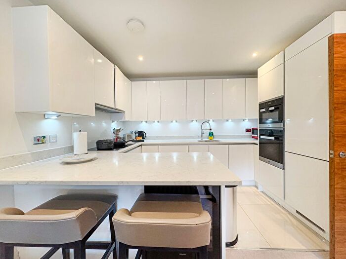 2 Bedroom Flat To Rent In Palace Wharf, Rainville Road, London, W6