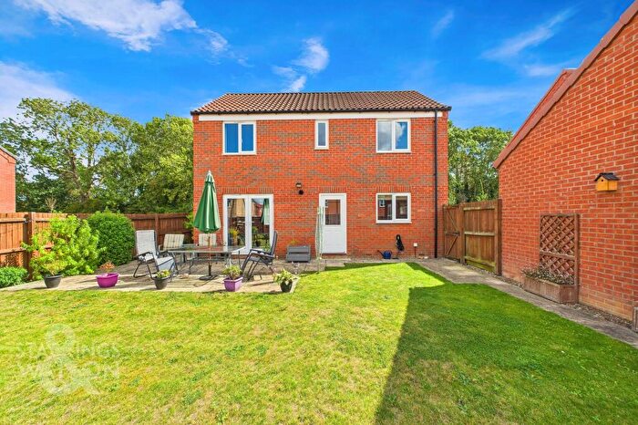 3 Bedroom Detached House For Sale In Ollett Court, Wymondham, Norwich, NR18