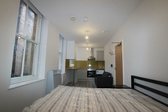 Studio To Rent In Long Row, Nottingham, NG1