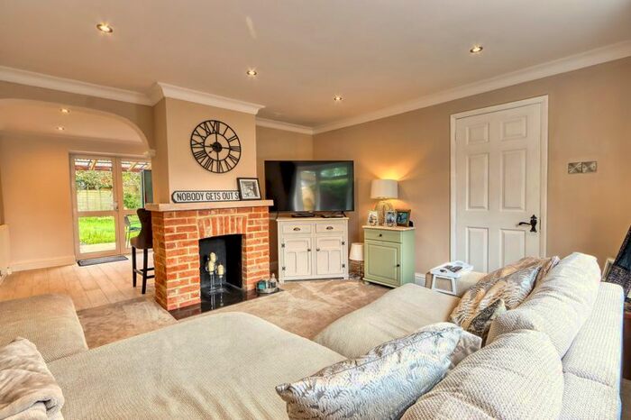 3 Bedroom Semi-Detached House To Rent In Bracken Way, Chobham, Woking, GU24