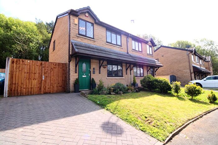 3 Bedroom Semi-Detached House For Sale In Hypatia Street, Bolton, BL2