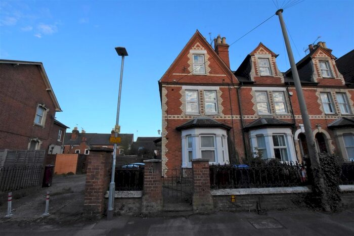 1 Bedroom Flat To Rent In Carnarvon Road, Reading RG1