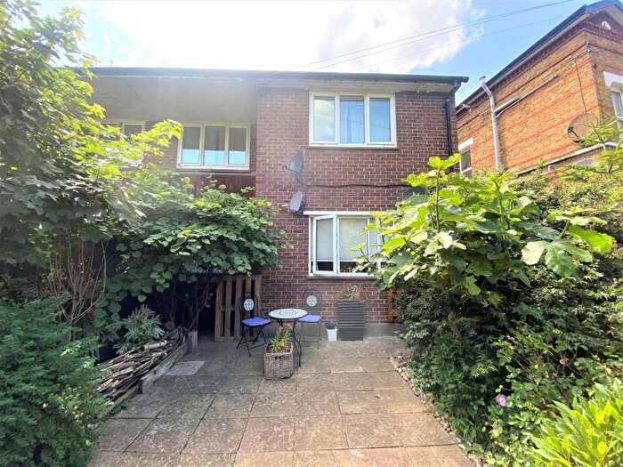 2 Bedroom Flat To Rent In Montem Road, Forest Hill, London, SE23