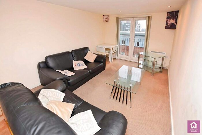 2 Bedroom Flat To Rent In Platt House, Elmira Way, Salford, M5
