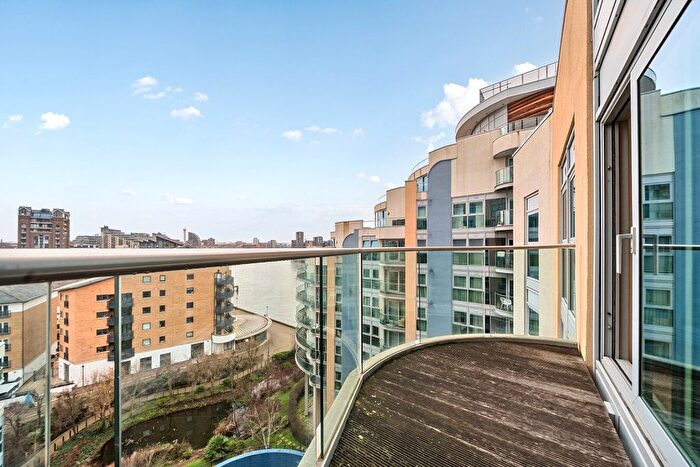 2 Bedroom Flat For Sale In Bridges Court Road, Battersea, London, SW11