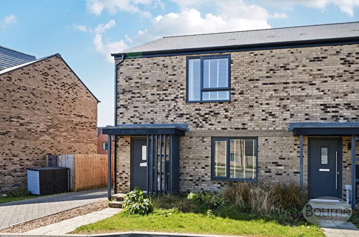 3 Bedroom Semi-Detached House For Sale In Ock Way, Godalming, Surrey, GU7