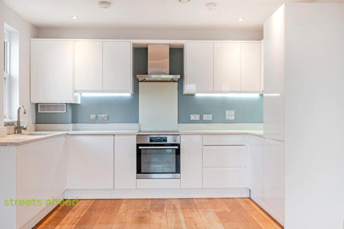 2 Bedroom Apartment To Rent In Anerley Road, London, SE20