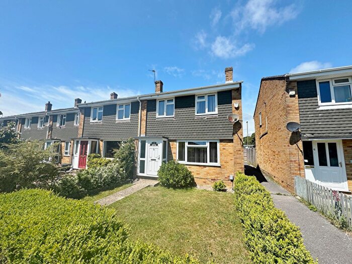 3 Bedroom End Terrace House For Sale In Greendale Close, Fareham, PO15