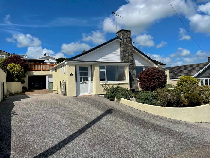 Houses for sale & to rent in TR10 9HN, Church Road, Mabe