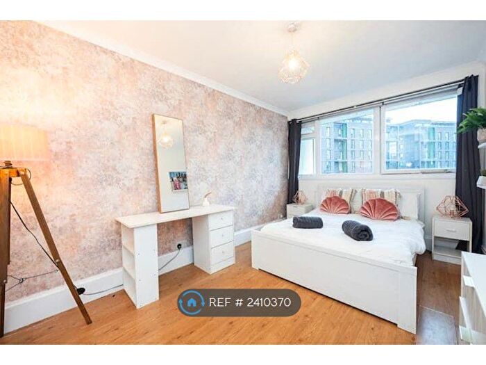 4 Bedroom Maisonette To Rent In Halstead Court, London, N1
