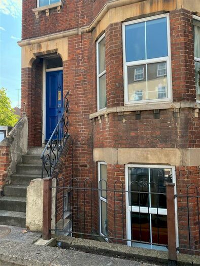 1 Bedroom Flat To Rent In St. Clements Street, Oxford, OX4