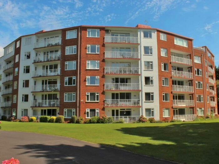 3 Bedroom Flat To Rent In The Avenue, Branksome, Poole, BH13
