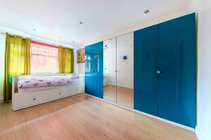 4 Bedroom House To Rent In Cumming Street, Islington, London, N1