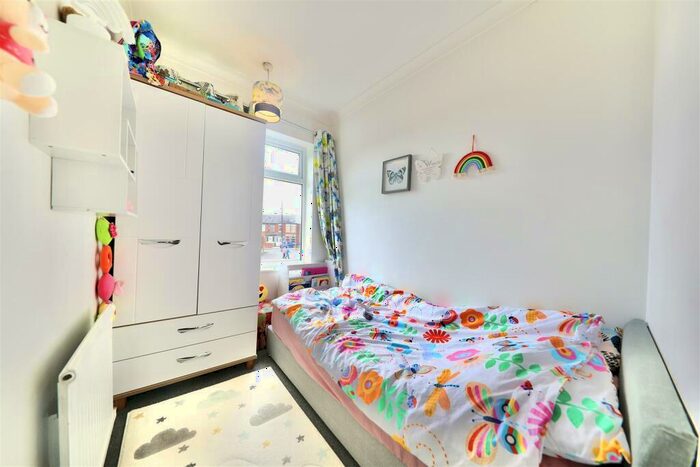 3 Bedroom Terraced House For Sale In Hotham Road North, Hull, HU5