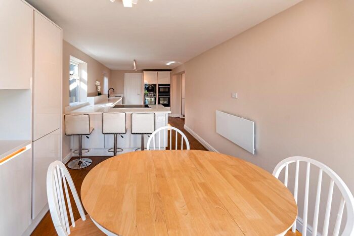 5 Bedroom End Terrace House For Sale In Fox Covert Lane, Misterton, Doncaster, DN10
