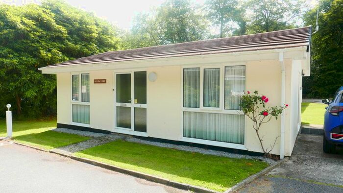 2 Bedroom Detached Bungalow For Sale In Rosecraddoc, Liskeard, Cornwall, PL14
