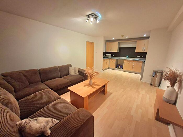 1 Bedroom Apartment For Sale In Oundle Road, Peterborough, PE2