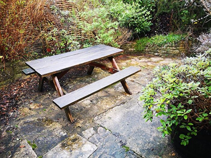 2 Bedroom Cottage To Rent In West Street, Wareham, BH20