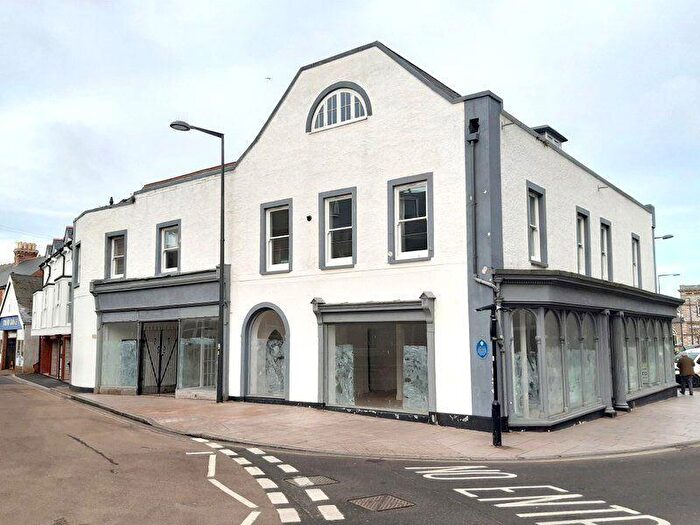 2 Bedroom Flat For Sale In The Strand, Exmouth, EX8