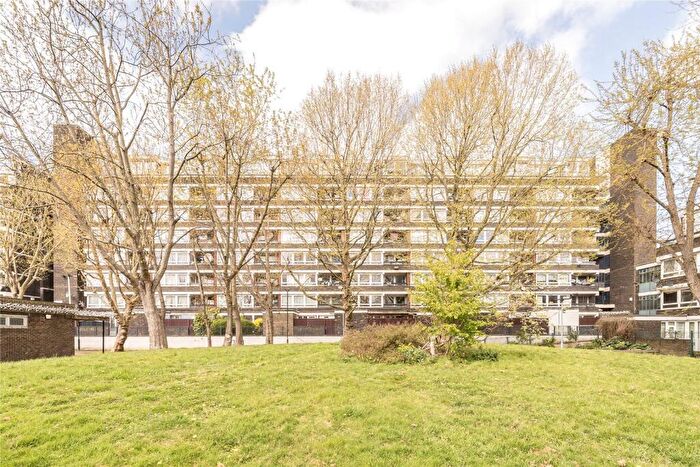 3 Bedroom Apartment To Rent In John Ruskin Street, London, SE5