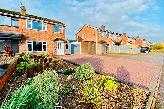 3 Bedroom Semi-Detached House For Sale In Huntsmans Dale, East Goscote, LE7