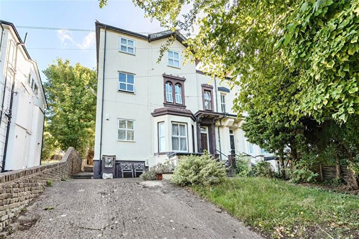 2 Bedroom Apartment For Sale In Cobham Terrace, Bean Road, Greenhithe, DA9