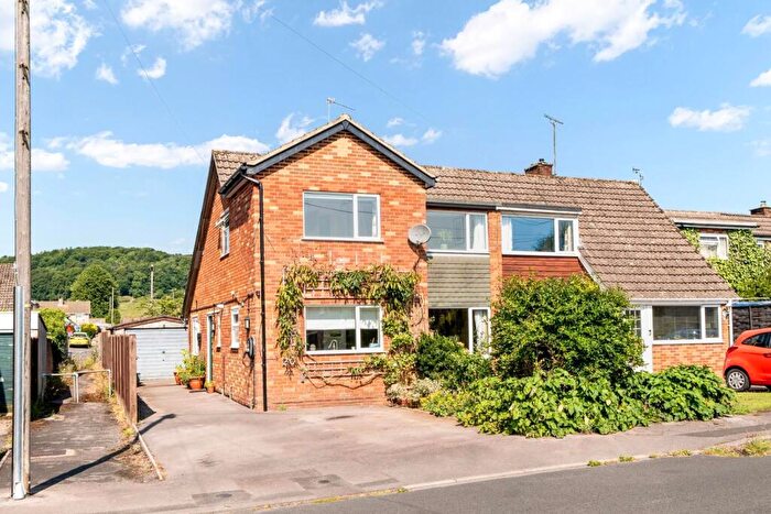 3 Bedroom Semi-Detached House For Sale In Shakespeare Road, Dursley, GL11