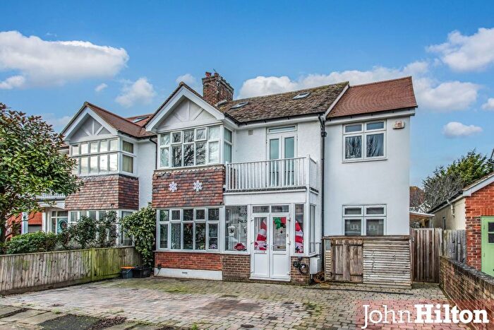 6 Bedroom Semi Detached House For Sale In Welbeck Avenue, Hove, BN3