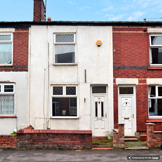 2 Bedroom Terraced House For Sale In Hempshaw Lane, Offerton, Stockport, SK2