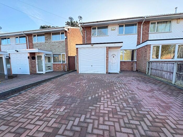 3 Bedroom Semi-Detached House To Rent In Langworth Avenue, Birmingham, B27