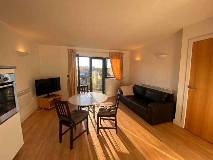 1 Bedroom Apartment To Rent In Watermarque, Convention Quarter, B16