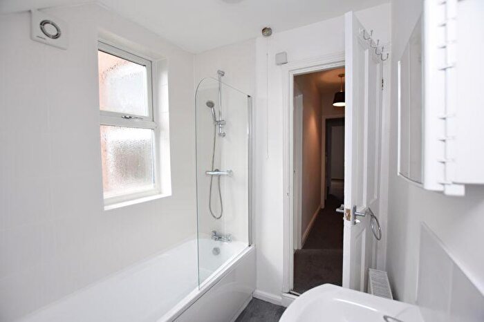 4 Bedroom Terraced House To Rent In Drayton Street, Nottingham, NG5