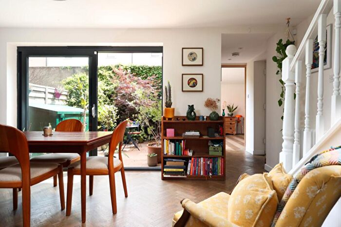 3 Bedroom End Of Terrace House For Sale In Orchard Road, Bishopston, BS7