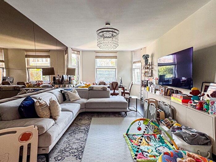 2 Bedroom Flat To Rent In Manor House Court, Warrington Gardens, Little Venice, W9