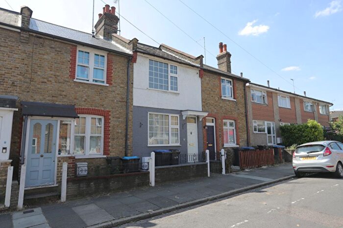 2 Bedroom Terraced House To Rent In Hillside Grove, London, N14
