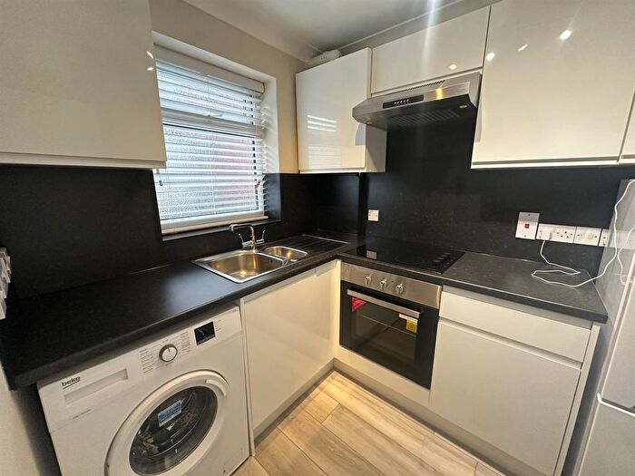 1 Bedroom Flat To Rent In Millbrook Road East, Southampton, SO15