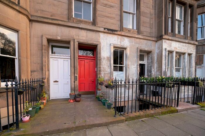 2 Bedroom Flat To Rent In East London Street, Edinburgh, EH7