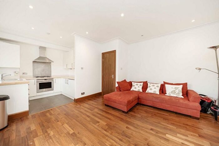 1 Bedroom Flat For Sale In Sumatra Road, West Hampstead, NW6